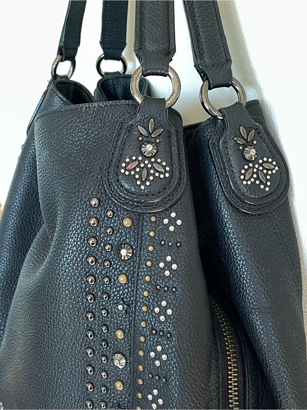 Coach Edie 31 Shoulder Bag with Rivets - Picture 4 of 10